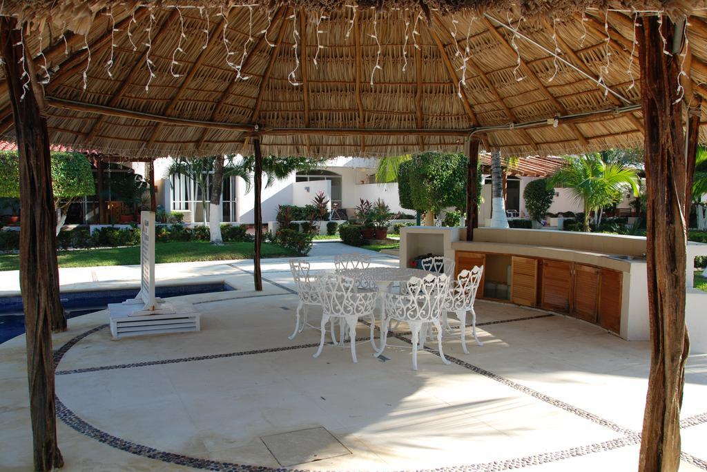 Casa Romantica De Playa Ixtapa  Exterior photo